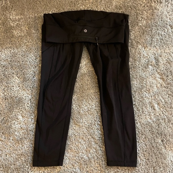 Lulu lemon bottoms - Picture 9 of 10